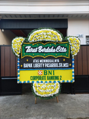 Papan Bunga Duka di Gumpa