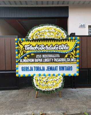 Papan Bunga Duka di Gumpa