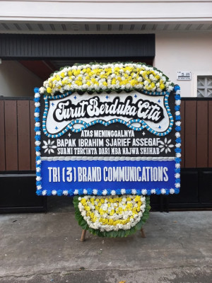 Papan Bunga Duka di Gumpa